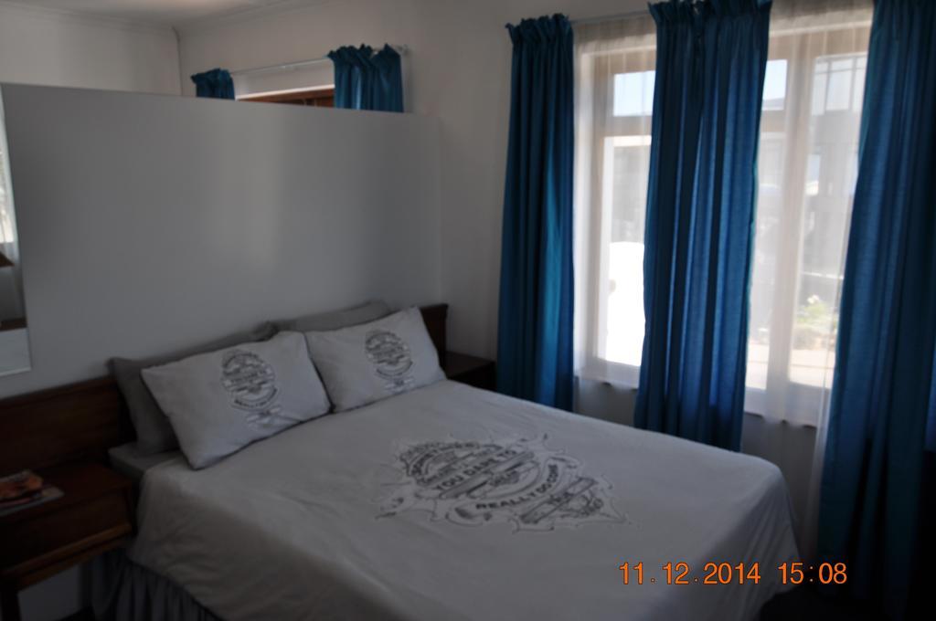 Backpacker Apartments เพลตเตนเบิร์กเบย์ ห้อง รูปภาพ