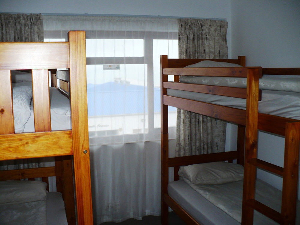 Backpacker Apartments เพลตเตนเบิร์กเบย์ ภายนอก รูปภาพ