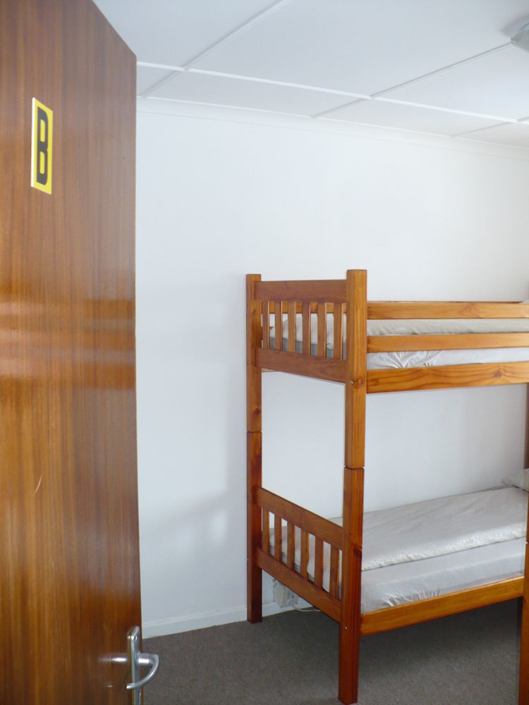 Backpacker Apartments เพลตเตนเบิร์กเบย์ ภายนอก รูปภาพ
