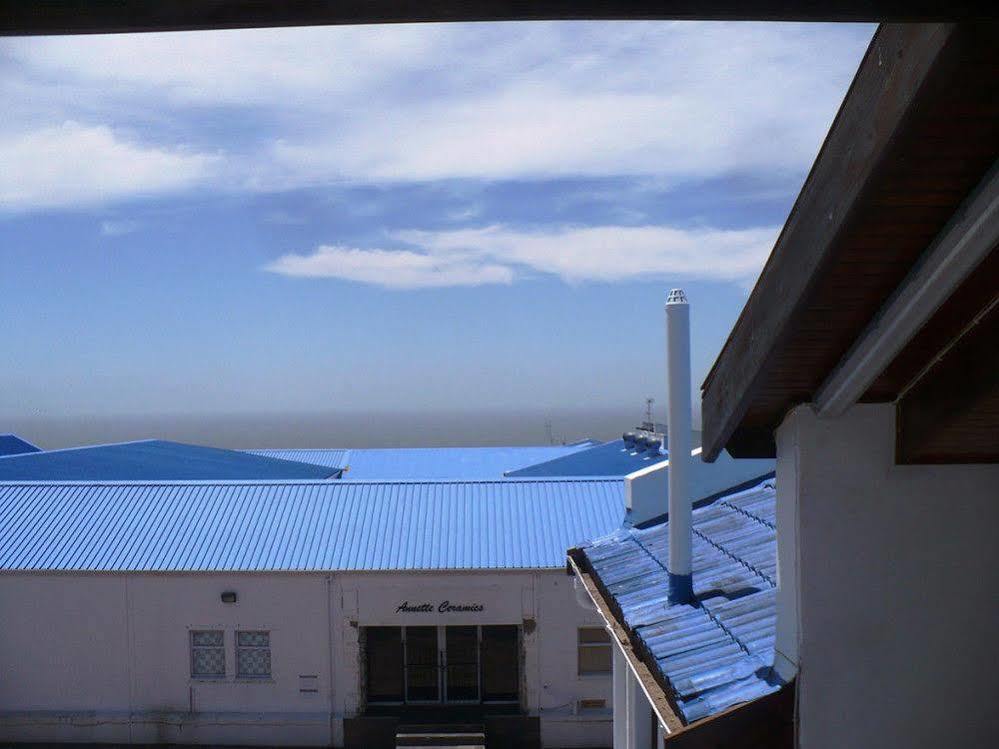 Backpacker Apartments เพลตเตนเบิร์กเบย์ ภายนอก รูปภาพ