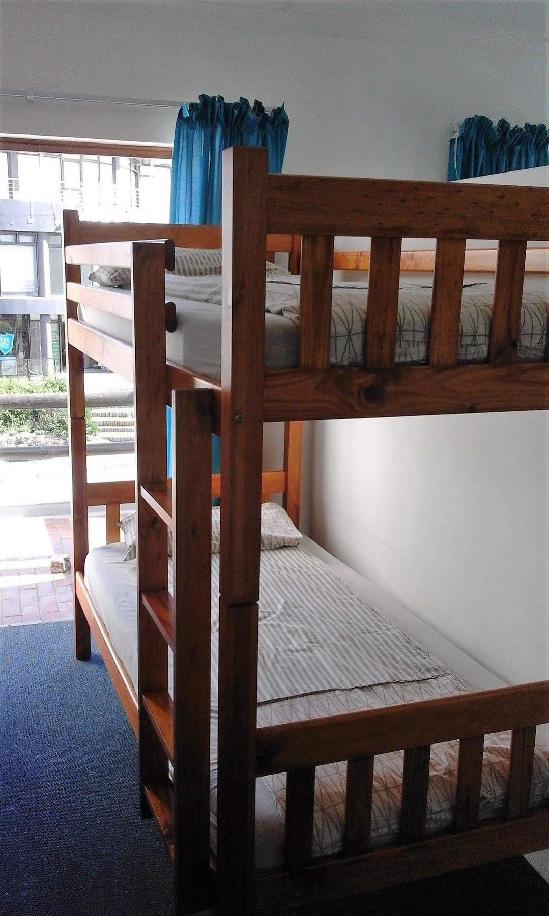 Backpacker Apartments เพลตเตนเบิร์กเบย์ ภายนอก รูปภาพ