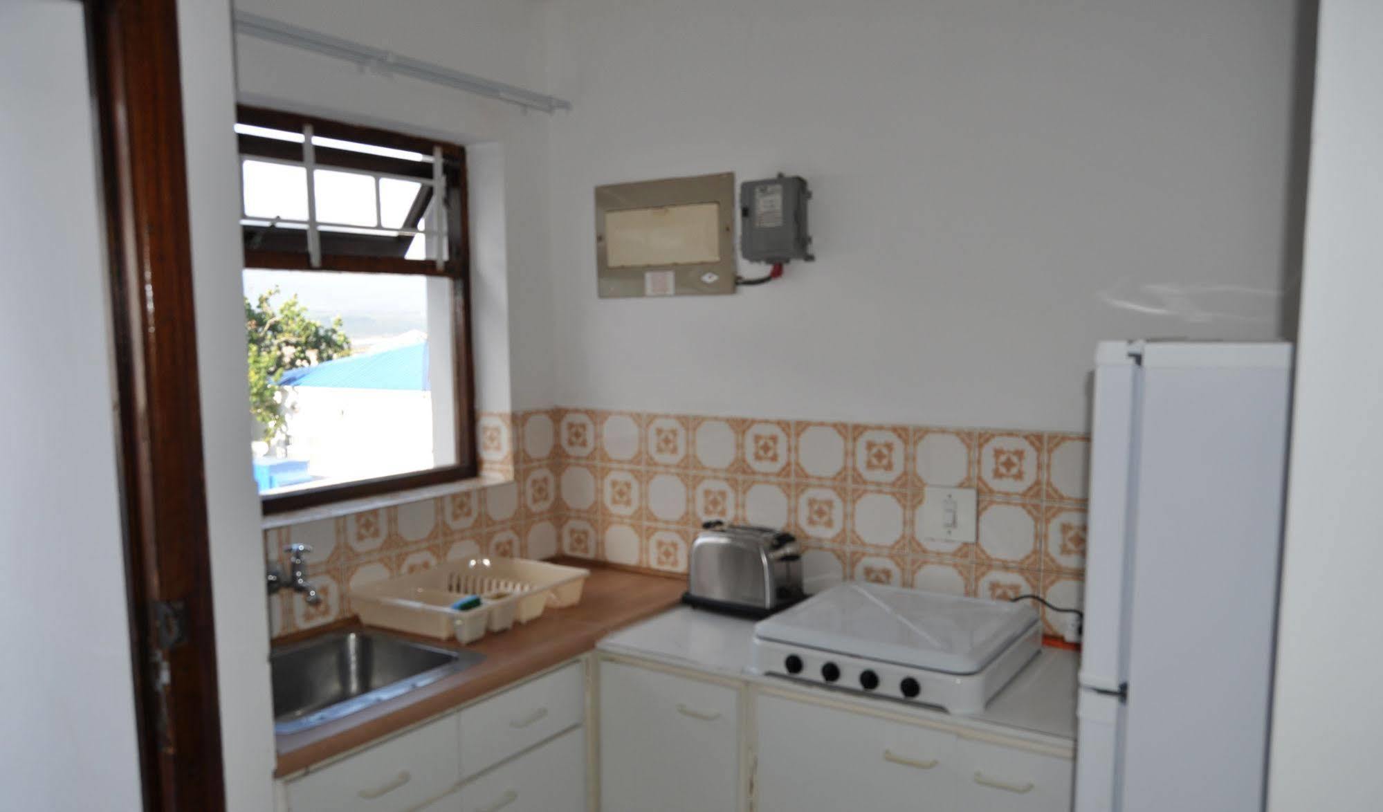 Backpacker Apartments เพลตเตนเบิร์กเบย์ ภายนอก รูปภาพ