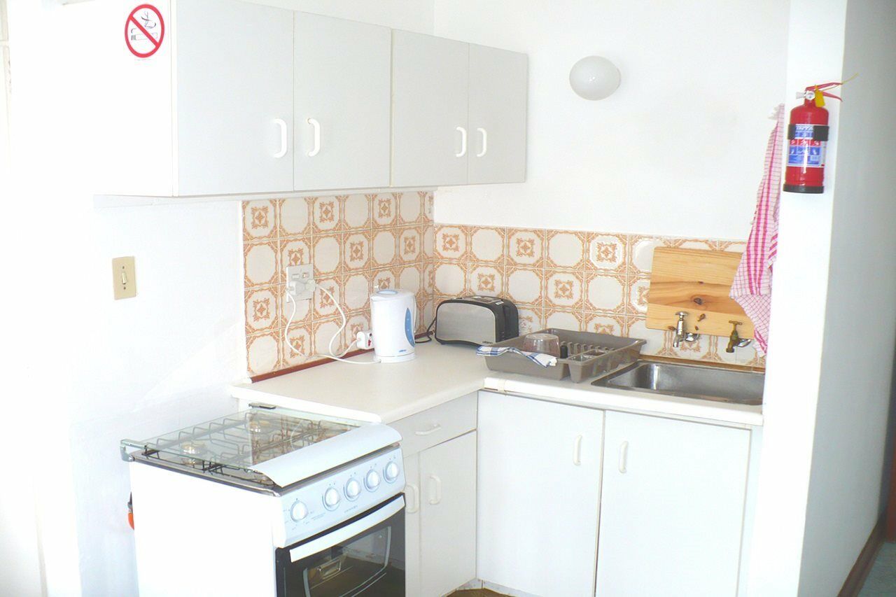 Backpacker Apartments เพลตเตนเบิร์กเบย์ ภายนอก รูปภาพ