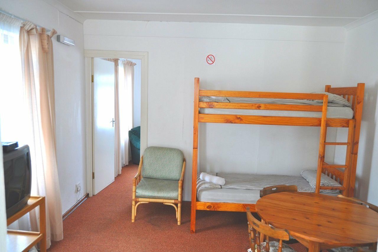 Backpacker Apartments เพลตเตนเบิร์กเบย์ ภายนอก รูปภาพ